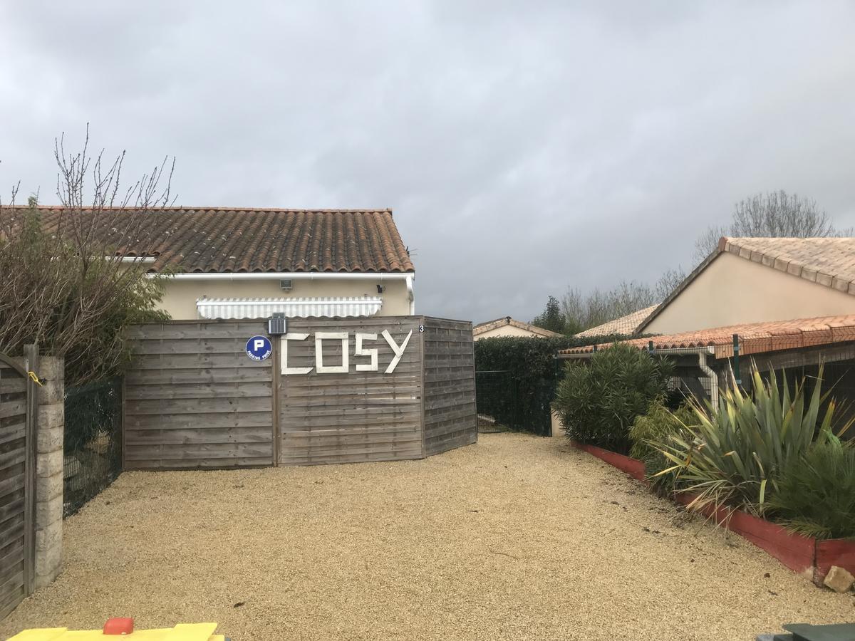 Cosystudio Site Du Futuroscope Чассенеуил-Ду-Поитоу Экстерьер фото